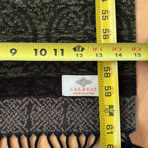 🏴󠁧󠁢󠁳󠁣󠁴󠁿Wool Blend Scarf by Calzeat Celtic Collection | Made in Scotland 15”x61” - Picture 5 of 17